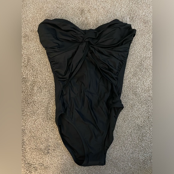 J. CREW Twist Front Bandeau One Piece Swimsuit Black NWT size 8 - Picture 2 of 3